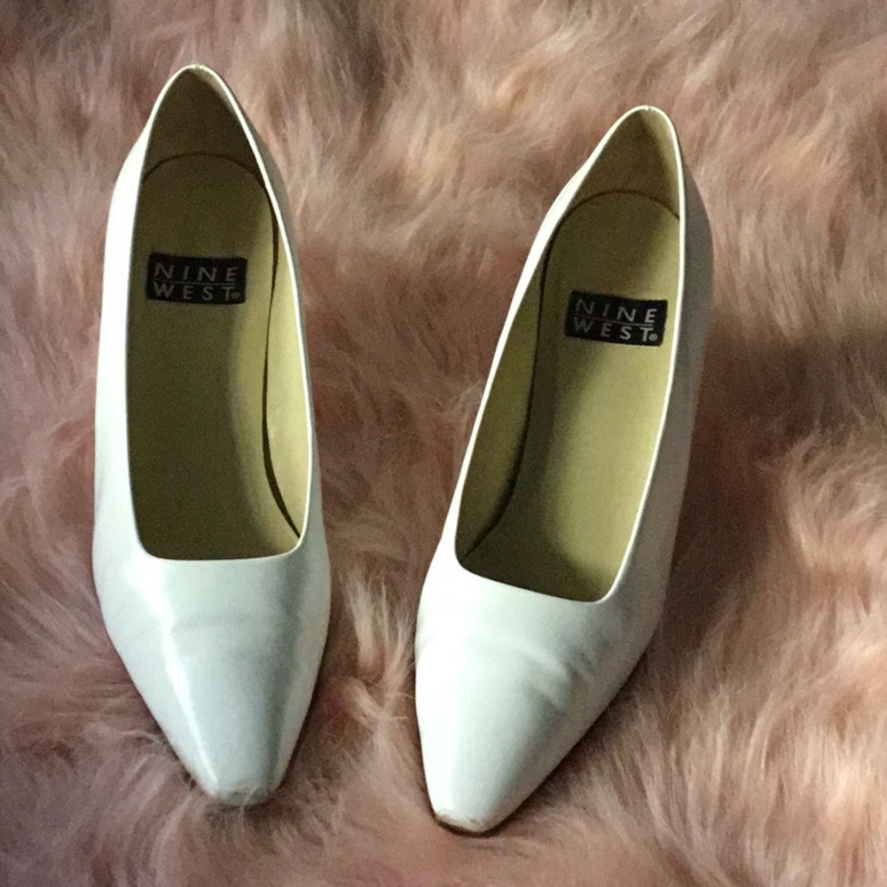 9 West White leather heels